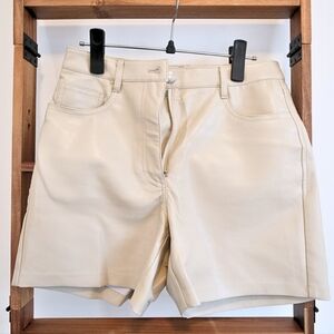 Worn Once Aritzia Wilfred Melina 5" Faux Leather Shorts Size 2